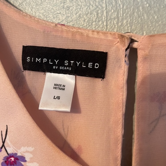 C78 Floral shell top - Picture 3 of 4